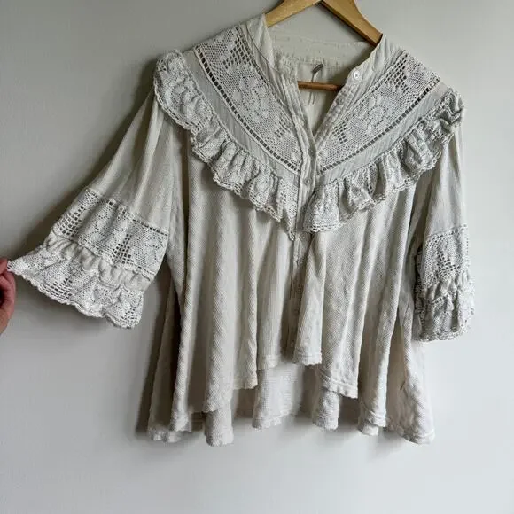 Free People Walk In The Park Top in Cream White Cotton Ruffle Lace Blouse Size S - Picture 7 of 7